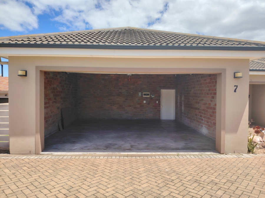 To Let 3 Bedroom Property for Rent in Jakarandas Western Cape